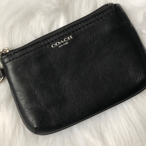 Coach Wristlet - Picture 5 of 6